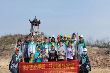春风新雨后   植树正当时 ——湿地生态；た破罩驹刚呓小3.12”义务植树活动